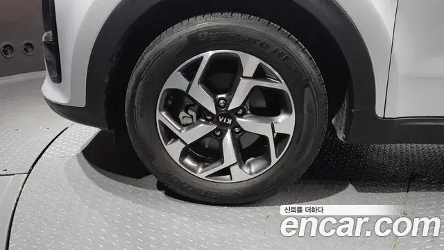 Kia Sportage The Bold 2018 — Photo 12/20