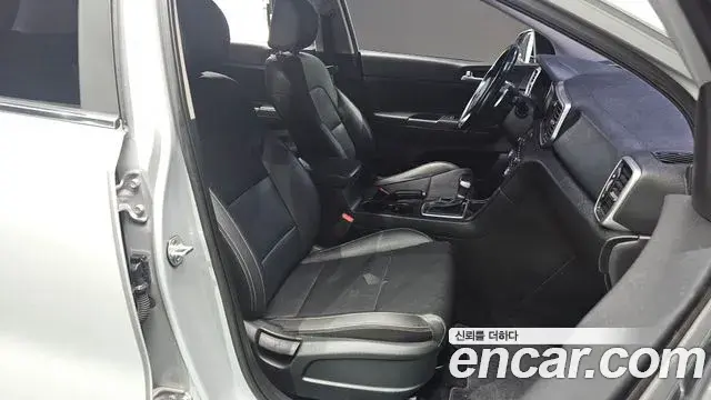 Kia Sportage The Bold 2018 — Photo 18/20