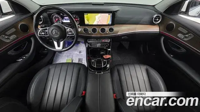Mercedes-Benz E-Class 2020 — Şəkil 15/20
