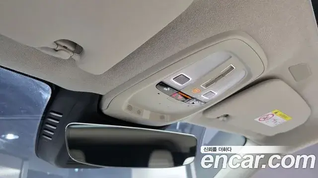 Volvo XC40 2025 — Photo 14/20