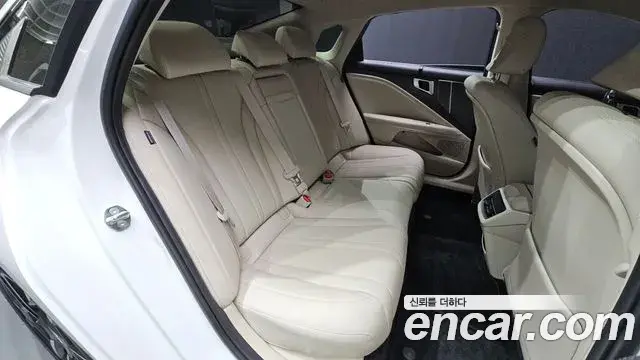Kia K8 2024 — Şəkil 34/36