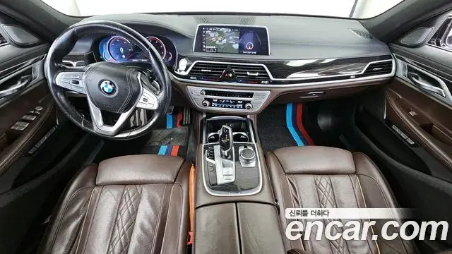 BMW 7 Series 2018 — Photo 4/20