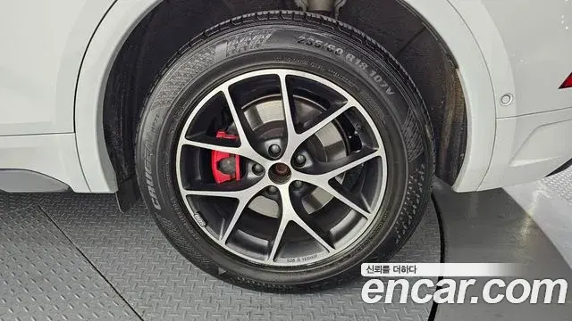 Audi SQ5 2021 — Photo 3/36
