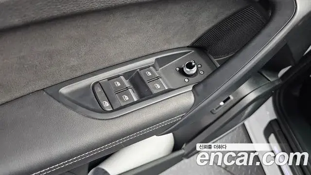 Audi SQ5 2021 — Photo 33/36
