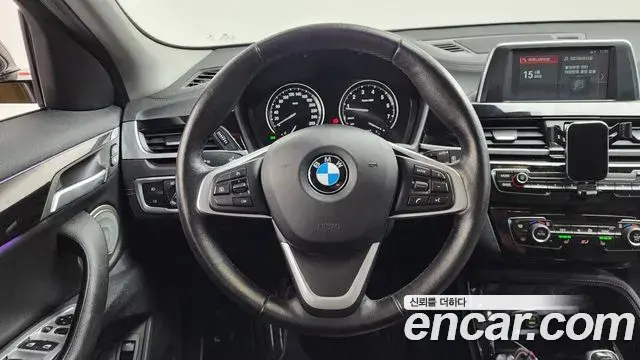 BMW X2 2020 — Фото 12/20