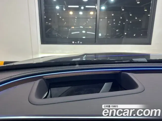 Mercedes-Benz E-Class 2025 — Şəkil 19/20
