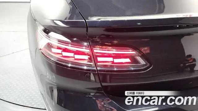 Volkswagen Arteon 2022 — Şəkil 16/33