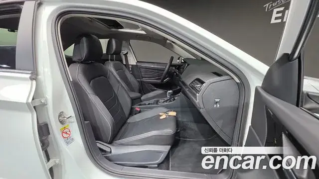 Volkswagen Jetta 2023 — Şəkil 18/31