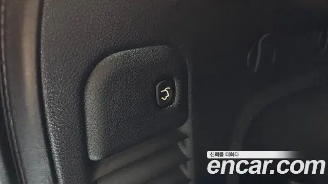 Jeep Grand Cherokee 2020 — Şəkil 9/31