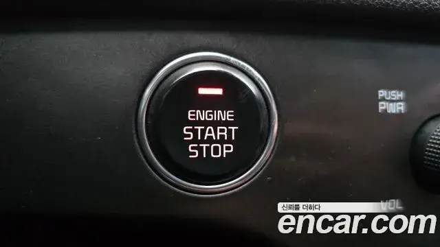 Kia Sportage The Bold 2020 — Фото 18/20