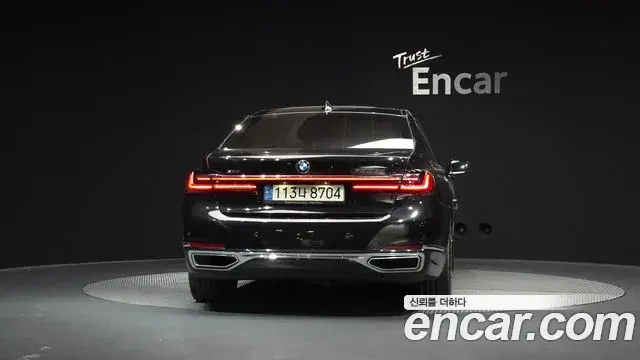BMW 7 Series 2021 — ფოტო 12/20