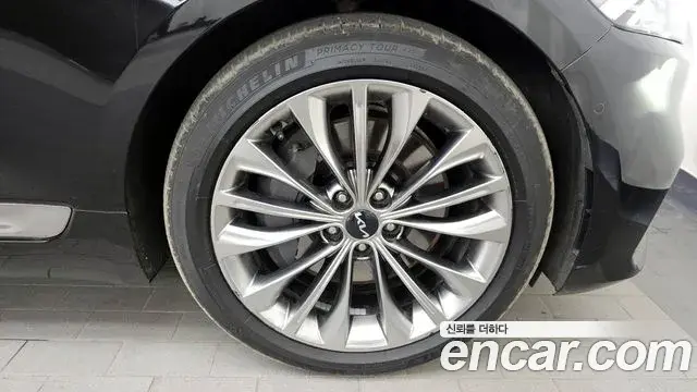 Kia The K9 2022 — Şəkil 17/32