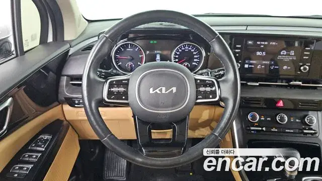 Kia Carnival 2022 — Фото 13/20