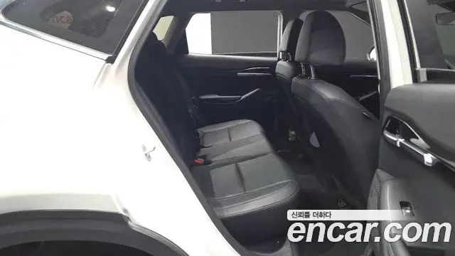 Kia Seltos 2022 — Photo 9/31