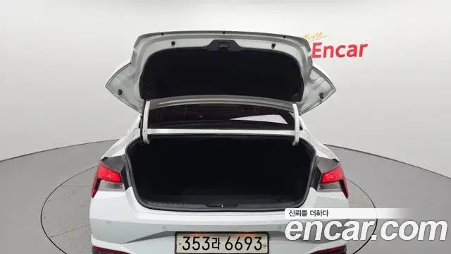 Hyundai Avante 2021 — Фото 20/20