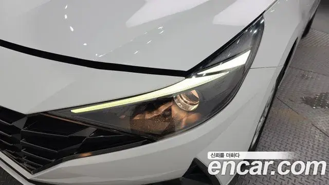 Hyundai The New Avante Hybrid 2021 — Şəkil 17/31
