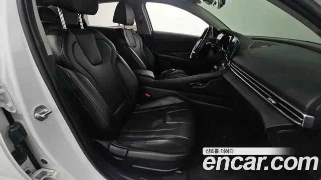 Hyundai The New Avante Hybrid 2021 — Şəkil 23/31