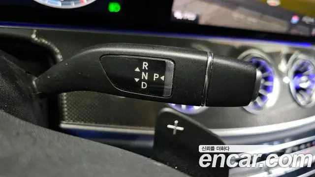 Mercedes-Benz CLS-Class 2019 — Photo 14/20