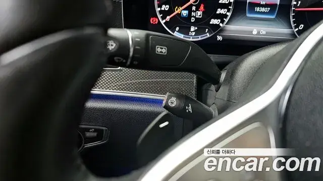 Mercedes-Benz CLS-Class 2019 — Photo 2/20