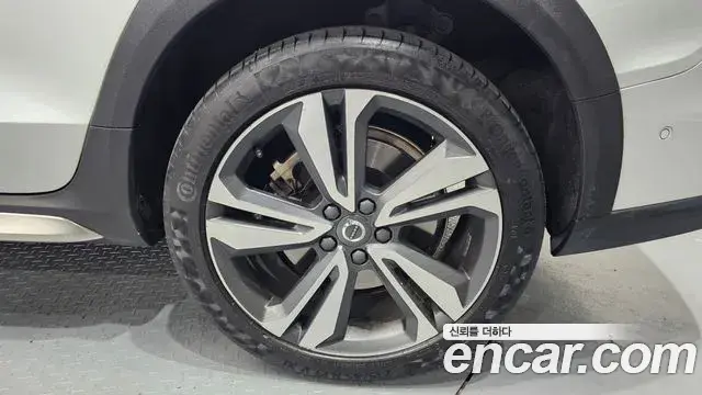 Volvo V60 Cross Country 2021 — Şəkil 23/30