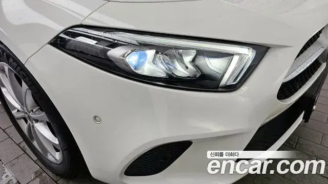 Mercedes-Benz A-Class 2019 — Şəkil 23/29
