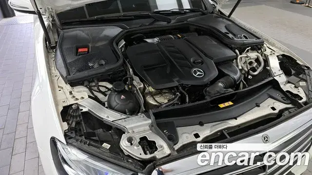 Mercedes-Benz E-Class 2019 — Şəkil 12/20
