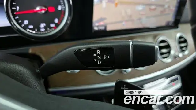 Mercedes-Benz E-Class 2019 — Şəkil 6/20