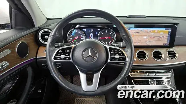 Mercedes-Benz E-Class 2019 — Şəkil 10/20