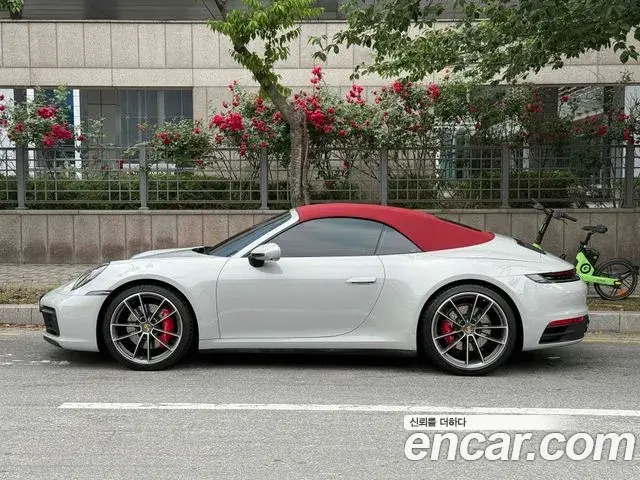 Porsche 911 2023 — Şəkil 12/20
