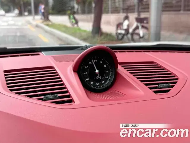 Porsche 911 2023 — Şəkil 16/20