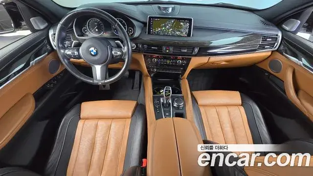 BMW X6 2018 — Şəkil 21/34