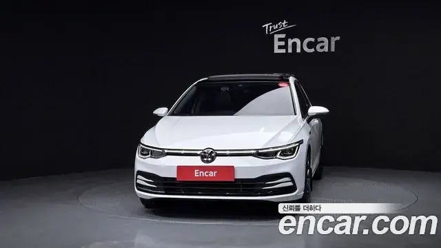 Volkswagen Golf 2024 — ფოტო 15/30