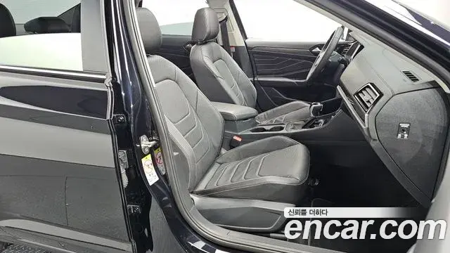 Volkswagen Jetta 2024 — Photo 20/29