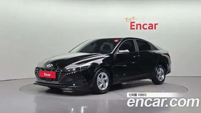 Hyundai The New Avante Hybrid 2022 — Photo 2/30