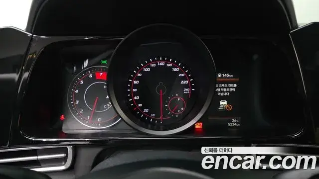 Hyundai The New Avante Hybrid 2022 — Photo 11/30