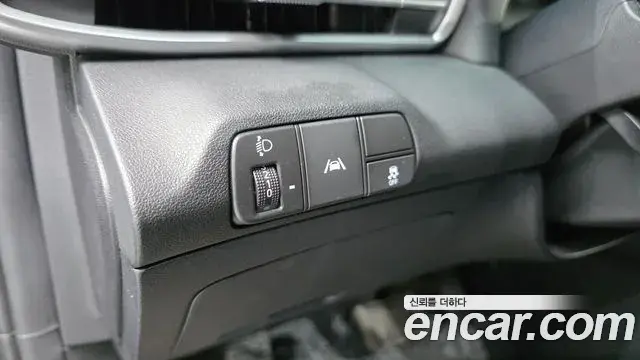 Hyundai The New Avante Hybrid 2022 — Photo 30/30