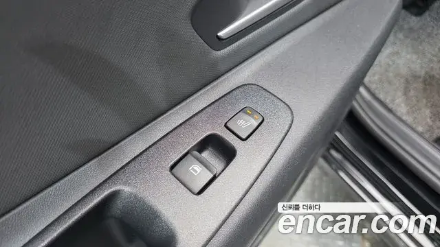 Hyundai The New Avante Hybrid 2022 — Photo 23/30