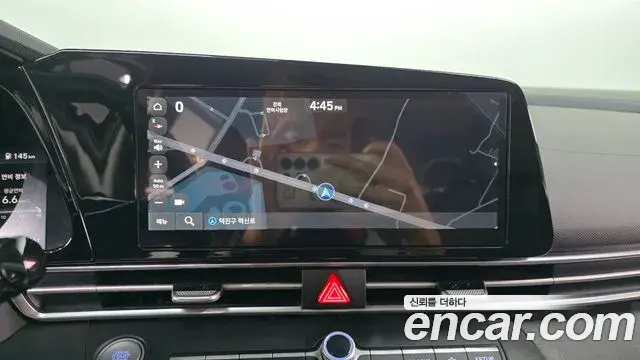Hyundai The New Avante Hybrid 2022 — Photo 22/30
