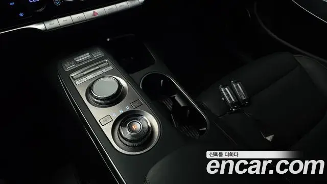 Genesis GV70 2021 — Şəkil 4/20