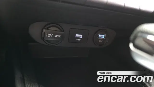Hyundai The New Avante Hybrid 2021 — ფოტო 18/30