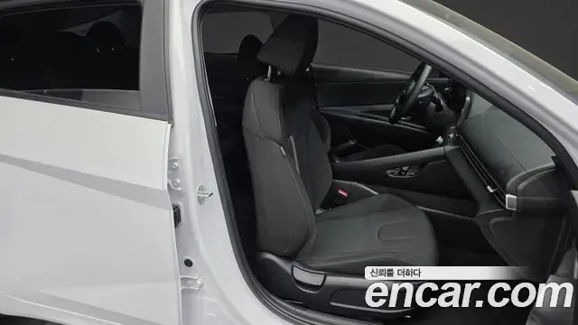 Hyundai The New Avante Hybrid 2021 — ფოტო 16/30