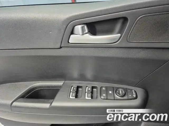 Kia Sportage The Bold 2020 — Photo 15/20