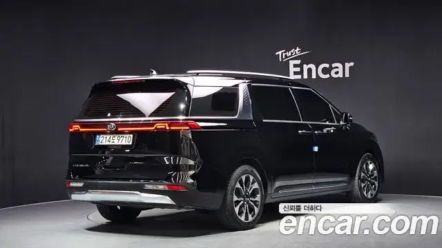 Kia Carnival 2020 — Фото 2/20
