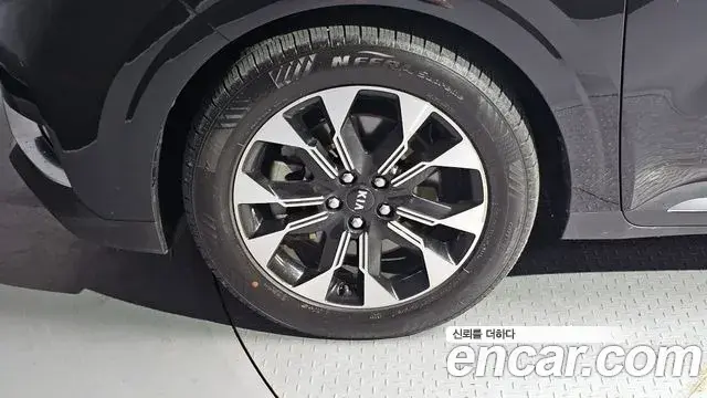 Kia Carnival 2020 — Фото 5/20