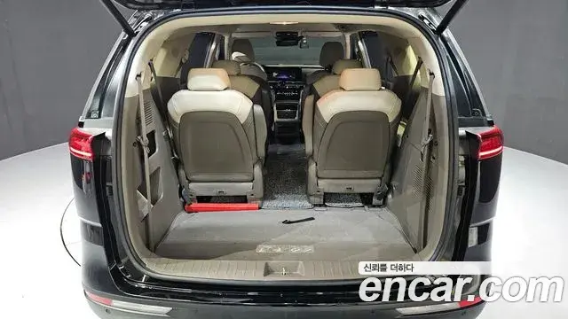 Kia Carnival 2020 — Фото 20/20