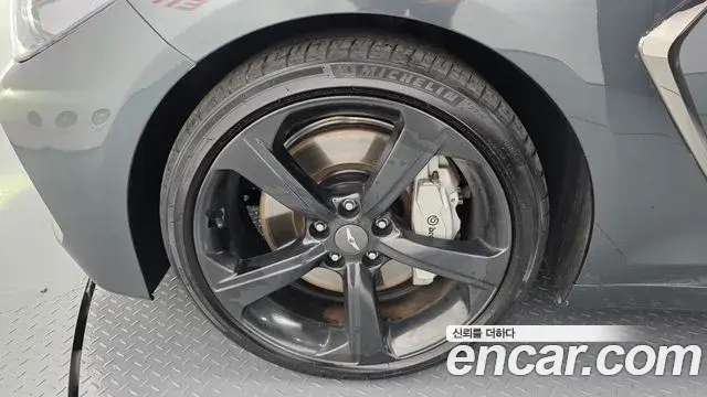Genesis G70 2018 — Şəkil 13/35