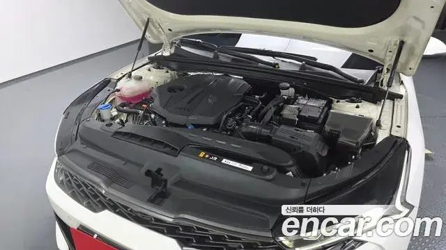 Kia K5 2021 — Photo 33/35