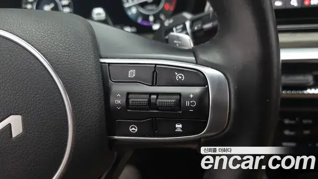 Kia K5 2021 — Photo 10/35