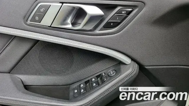 BMW 1 Series 2022 — Фото 18/20