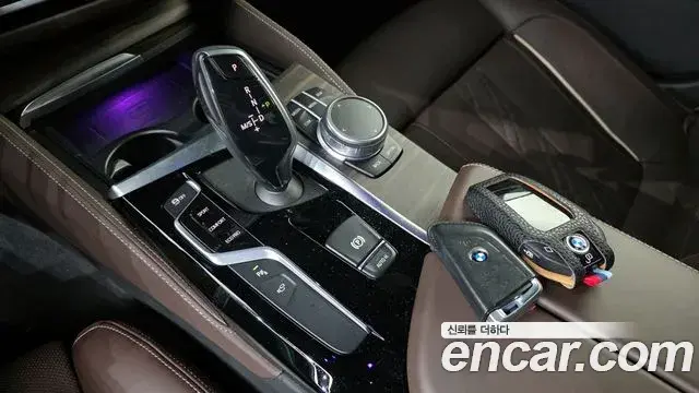 BMW 5 Series 2020 — Фото 9/20